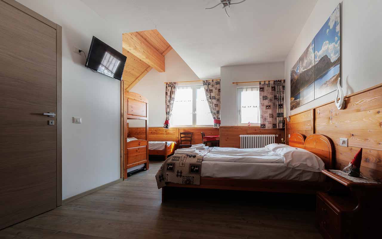 Albergo ristoranre B&B Le Alpi cascata del toce dormire e mangiare in valo Formazza
