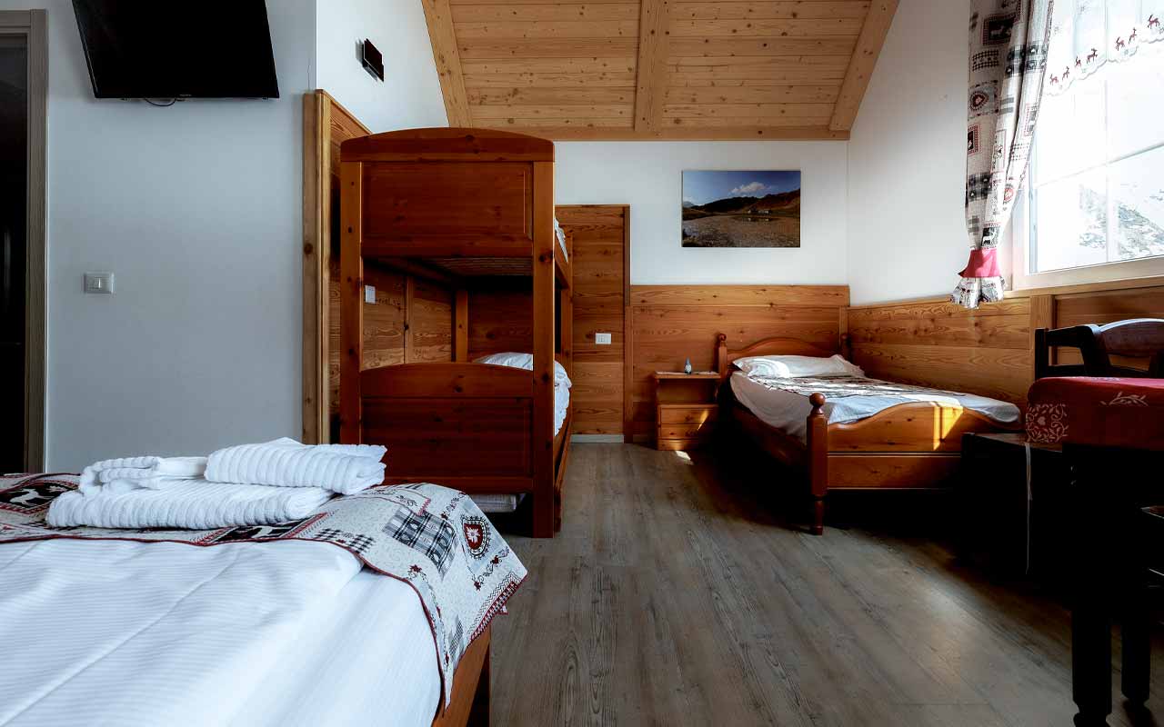Albergo ristoranre B&B Le Alpi cascata del toce dormire e mangiare in valo Formazza