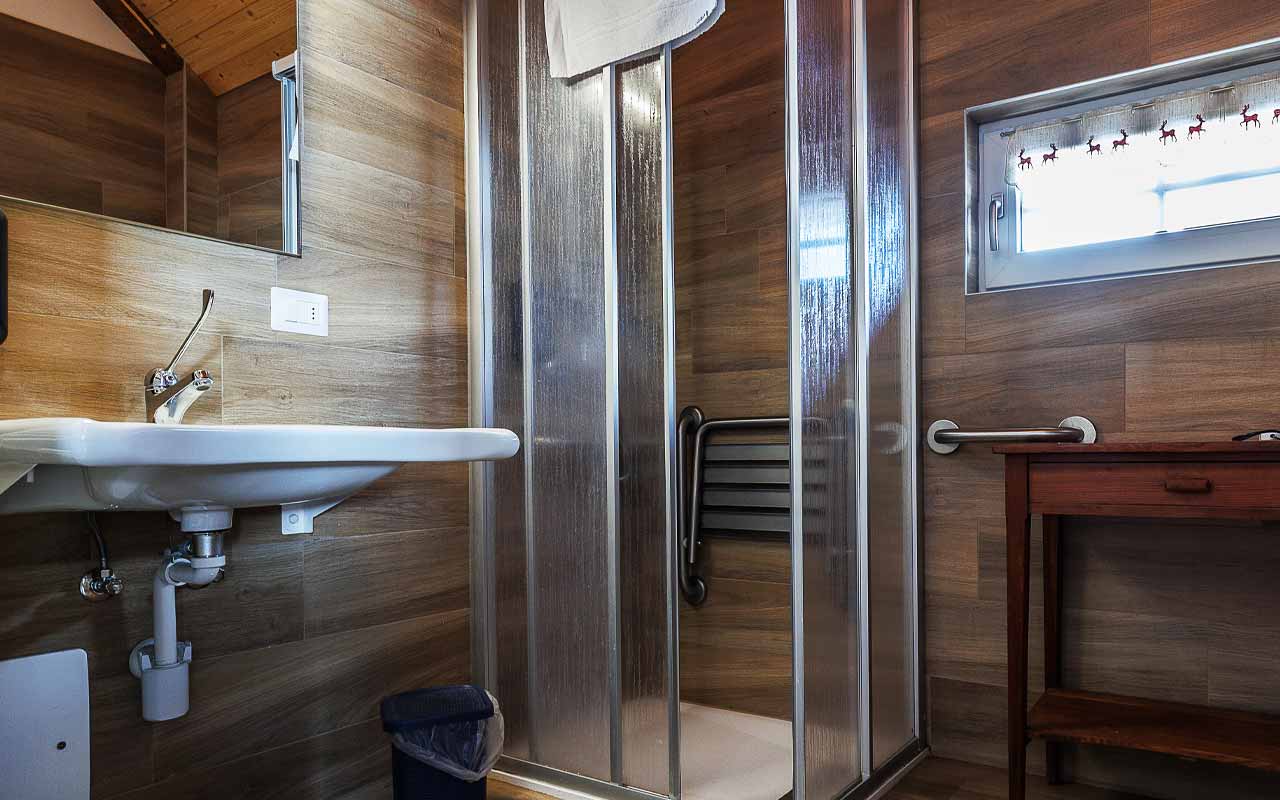Albergo ristoranre B&B Le Alpi cascata del toce dormire e mangiare in valo Formazza