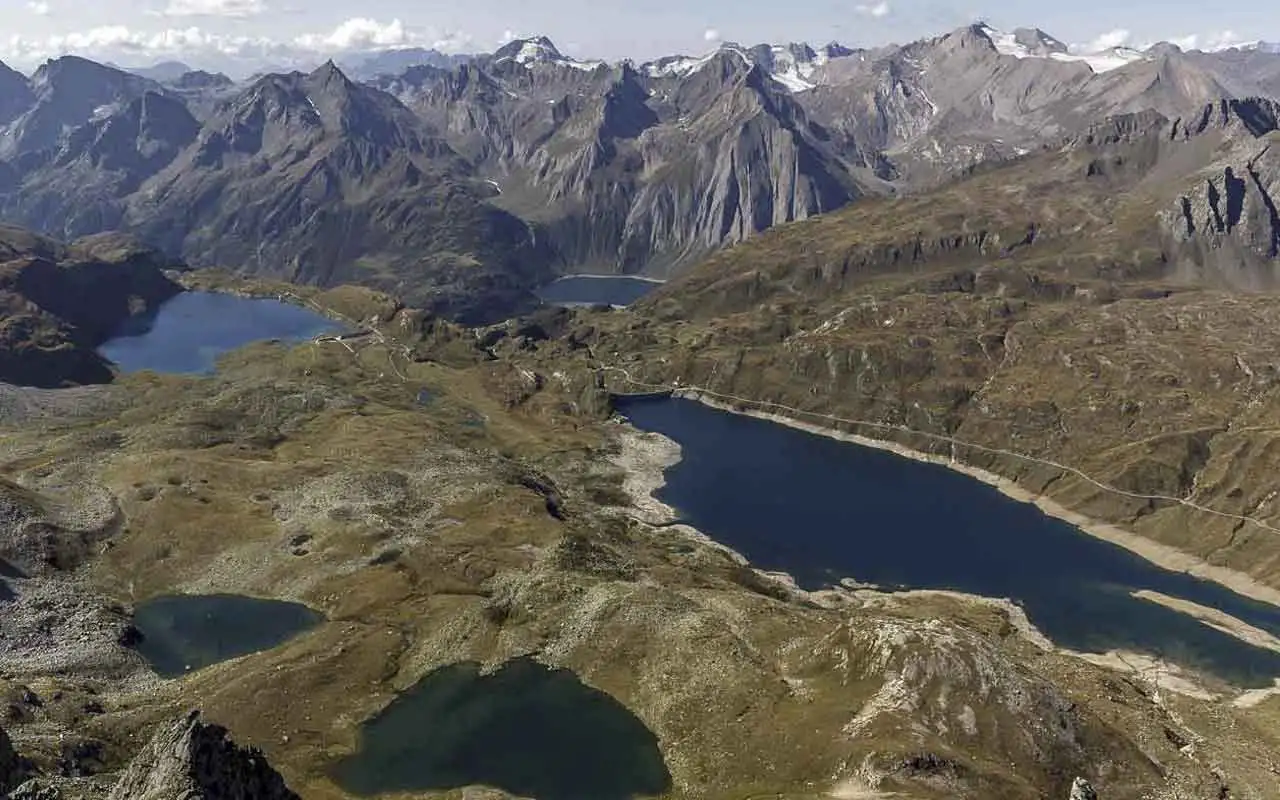 Hotel B&B Le ALpi excursion Formazza lake and valley