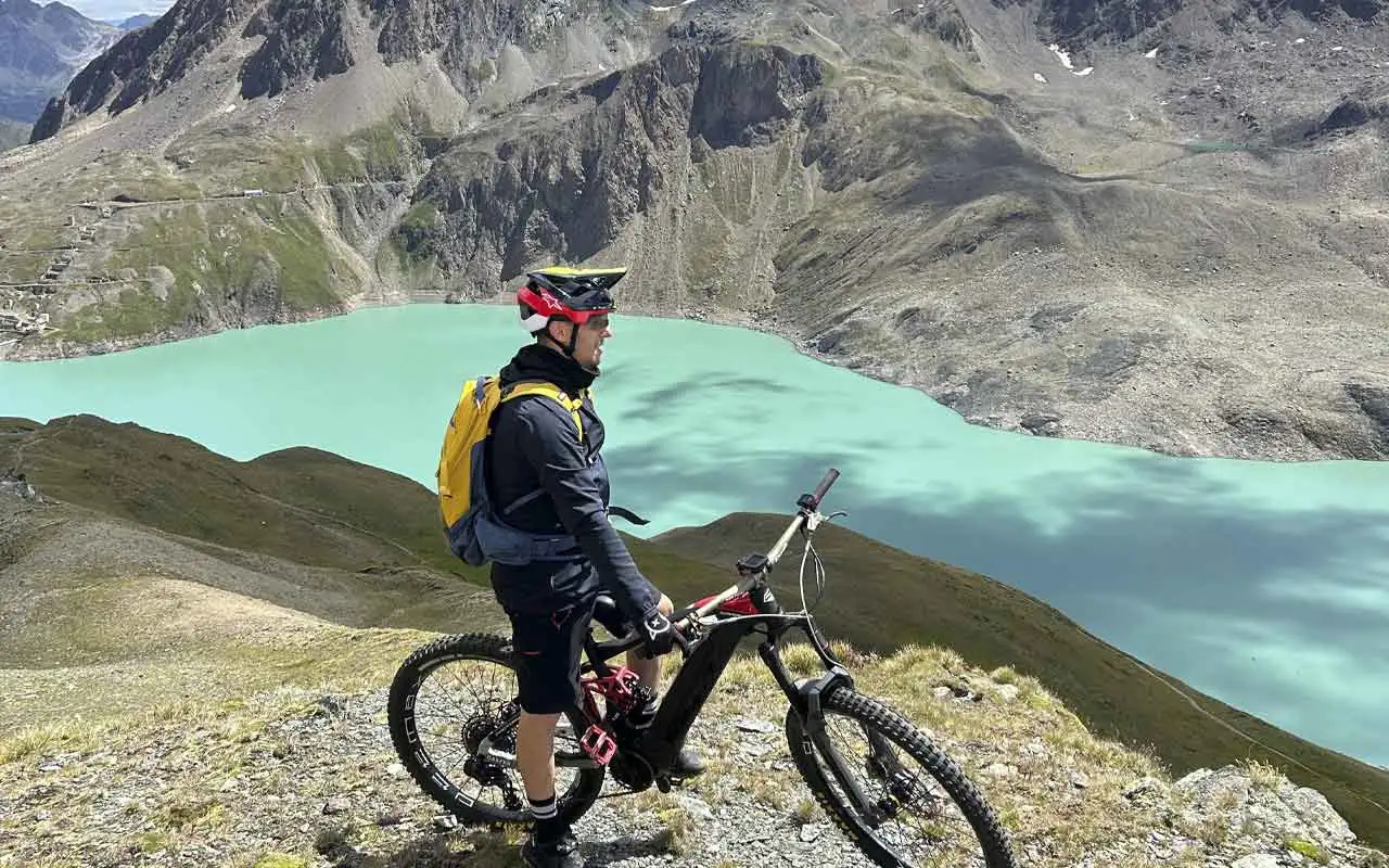 Hotel B&B Le Alpi E‑bike Tour of the Alpine Lakes in the Formazza Valley